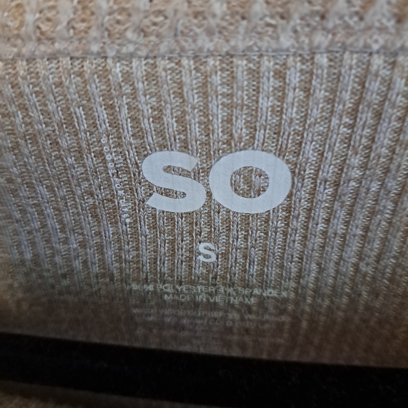 SO Beige Waffle Knit Long Sleeve Top – Women’s Small - Picture 3 of 4